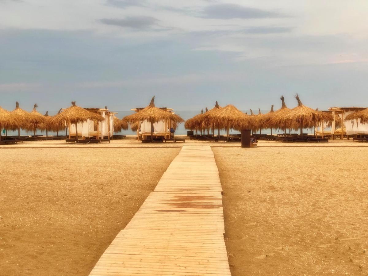 Estrella De Mar Apartment Năvodari Екстериор снимка